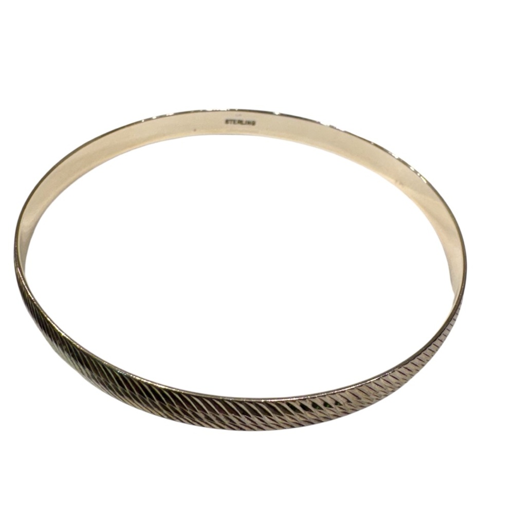 Elegant Textured Sterling Silver Bangle Bracelet - Picture 6 of 6